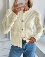 Load image into Gallery viewer, Cropped cream knit cardigan for women, lightweight spring cardigan for layering, workwear knit cardigan for conferences, wrinkle free cream cardigan for petite women, affordable neutral cardigan.