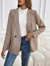 Load image into Gallery viewer, Fall plaid blazer outfit women, tailored check jacket for business casual blazer looks, travel plaid blazer style for working mom., wrinkle free plaid blazer women, travel plaid blazer for women, Instagram worthy plaid blazer outfit trending on TikTok 2025.