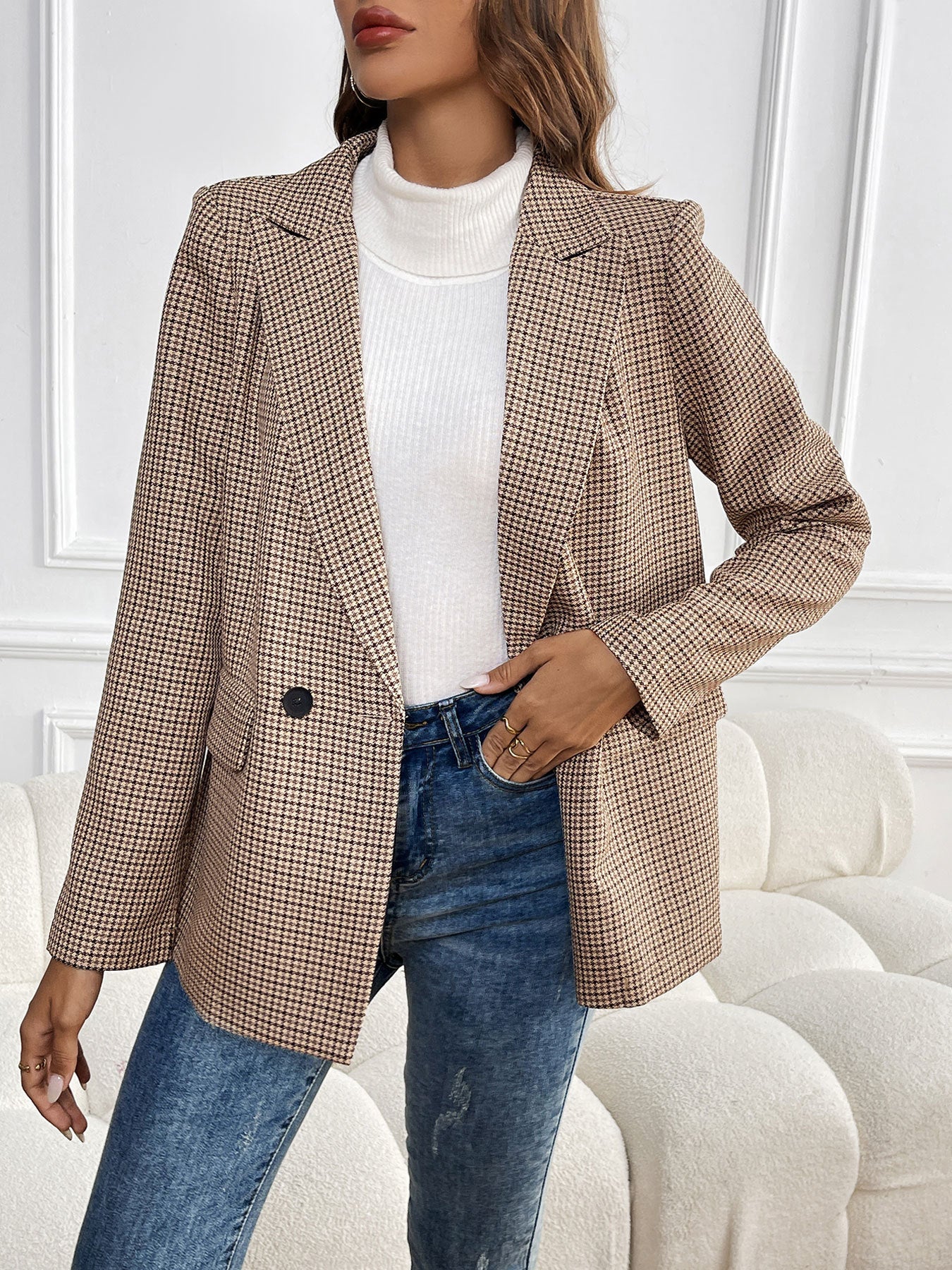Fall plaid blazer outfit women, tailored check jacket for business casual blazer looks, travel plaid blazer style for working mom., wrinkle free plaid blazer women, travel plaid blazer for women, Instagram worthy plaid blazer outfit trending on TikTok 2025.