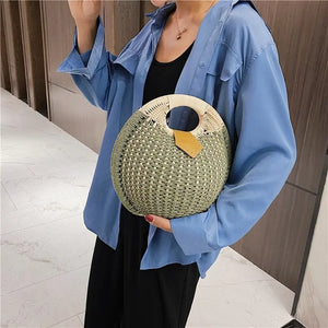 Rattan Bags, Wicker purse, shell bag, straw beach bag, straw bags, beach bags, wicker bag, beach straw bag, straw handbags, straw beach bag, crochet bags, Crossbody purse for evening, small shoulder bag for women, rattan bag, beige rattan bag