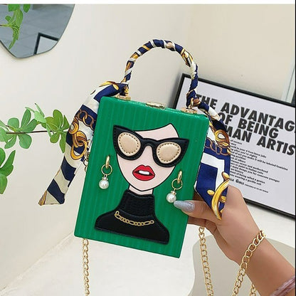 CrossBody Clutch Box Bag, crossbody purse for women, Shoulder party Purse, Shoulder clutch for women, crossbody purse for everyday, party clutch box, shoulder party clutch, crossbody purse for evening, crossbody purse for women, shoulder party clutch with chain, quirky bags, clutch box bag, clutch box with chain, green clutch box.