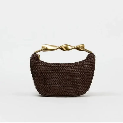 Sculpted handle woven straw bucket bag, summer straw purse for brunch outfit, casual chic raffia tote bag, woven bucket bag.