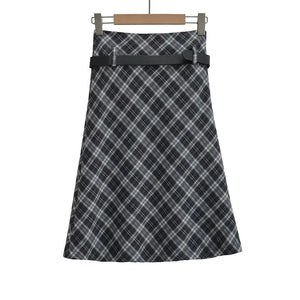 plaid skirts fall 2025, preppy chic workwear 